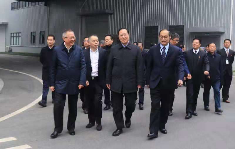米兰·(milan)中国官方网站-半年报：美的集团、格力电器、海尔集团的分公司表现如何？